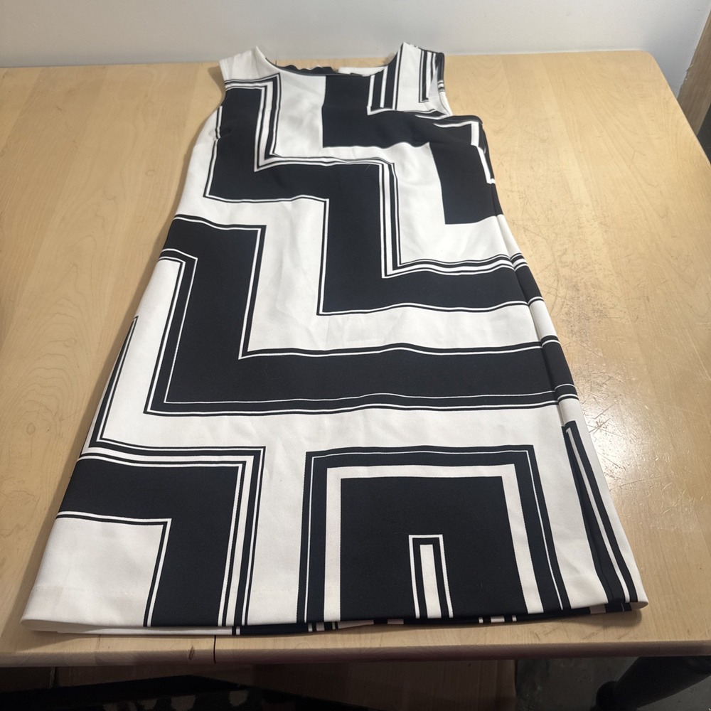 Worthington Women's Dress Size‎ Small Black And White Geometric Print Sleeveless